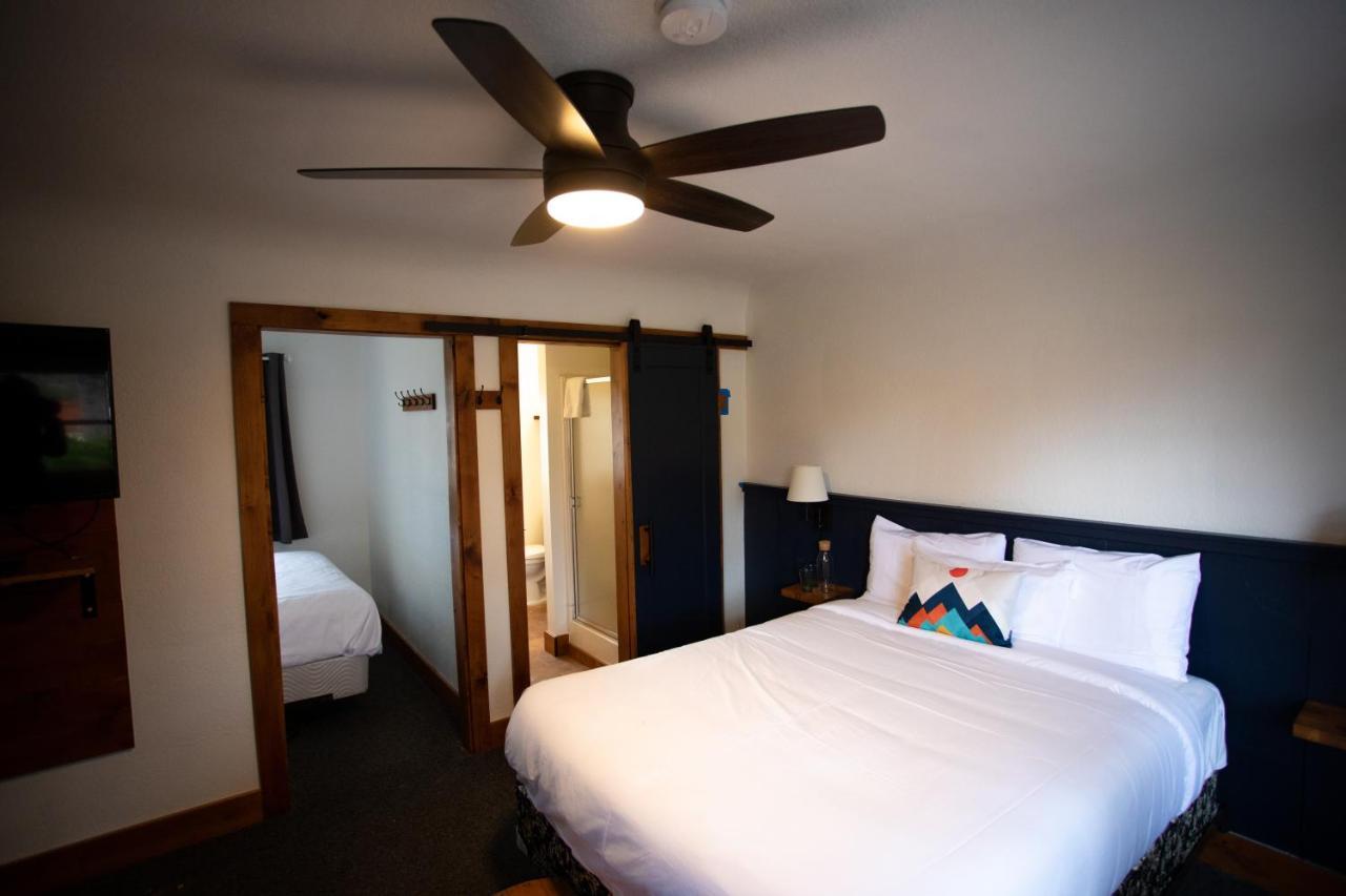 Left Coast Lodge - Pet Friendly ซิสเตอร์ส ภายนอก รูปภาพ