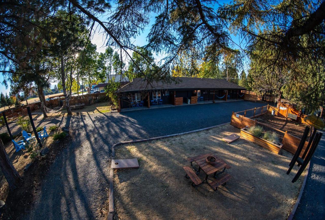 Left Coast Lodge - Pet Friendly ซิสเตอร์ส ภายนอก รูปภาพ